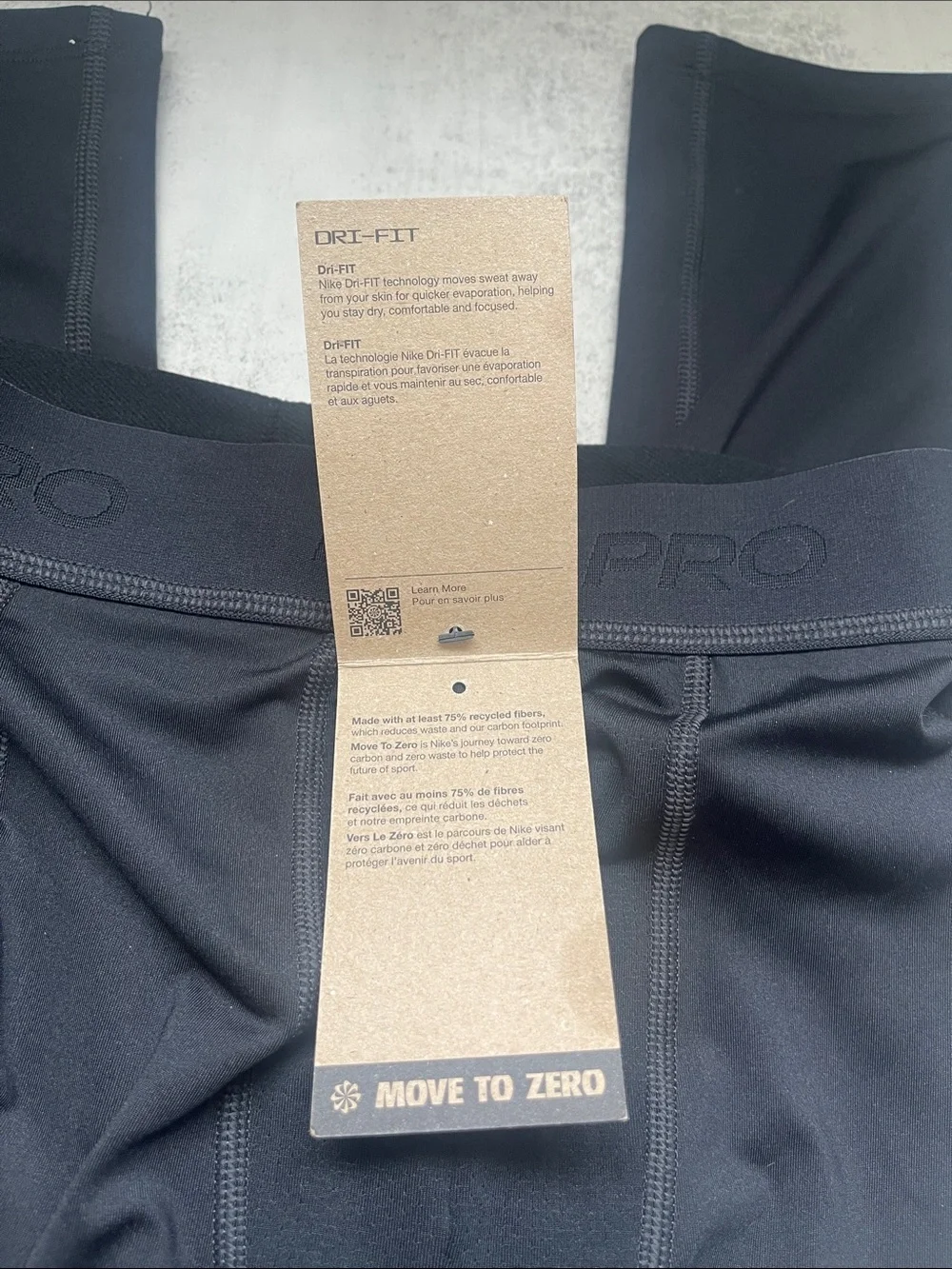 Nike Black Boys Medium Leggings with White Swoosh